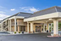 The Commodore Hotel Hotels in 