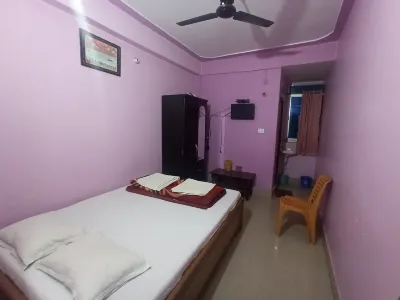 Royal Guest House, Gaya Hotels near Agarwal Store