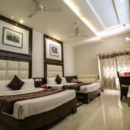 Hotel Emerald