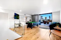 Luxico Wanderlust (Heated Pool) - 4-Star