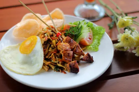 Rostika Hotel Sekumpul Отели рядом с достопримечательностью «Gitgit Waterfall»