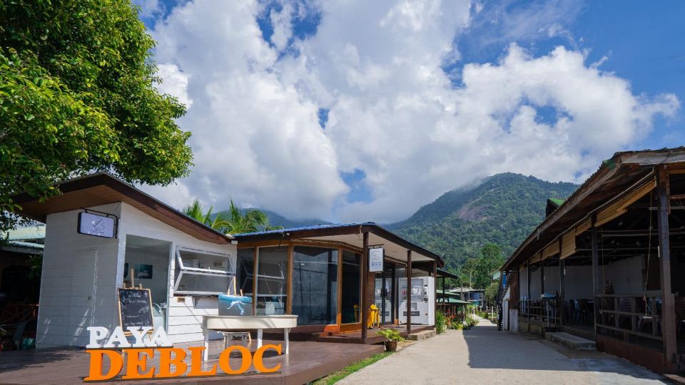 Paya Debloc Village