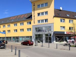 Am Segelhafen Hotel GmbH