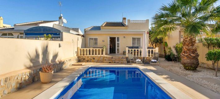 House with Private Pool Hotels in Torrevieja