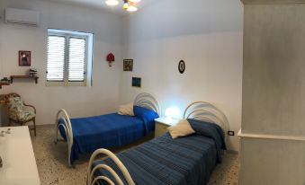 Villa a Few Steps from the Sea