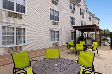 Extended Stay America Suites - St Louis - Fenton Отели в г. Хай Ридж Тауншип