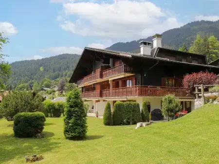 Chantebrise A2 Отели в г. Эгль