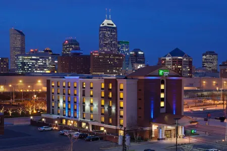 Holiday Inn Express & Suites Indianapolis Dtn-Conv Ctr Area