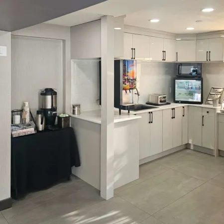 Rodeway Inn & Suites