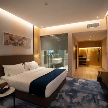 Best Western Plus Danat Almansak Hotel