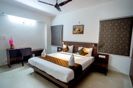 Mahas Vrindavan by Mahas Homestays - 3 BHK Flats - Fully Airconditioned
