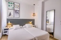 Hostal la Isla Hotels in Son Vilar