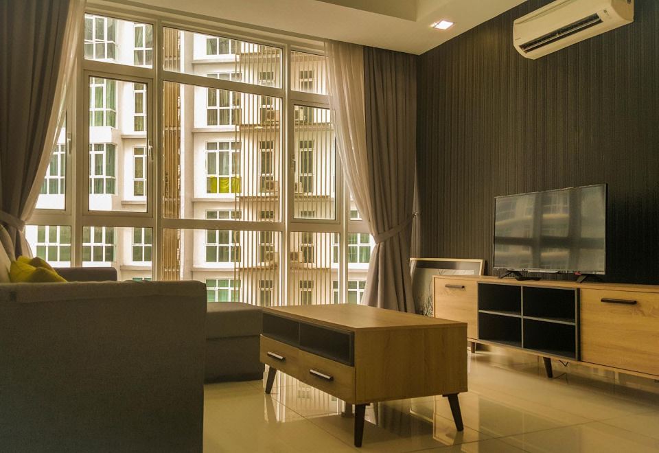 Aiji Home @ Central ResidencesOver view