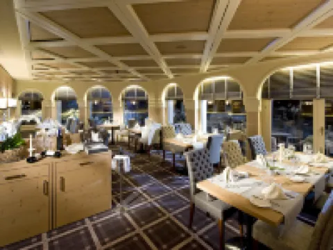 Golfhotel les Hauts de Gstaad & Spa Hotels in Gstaad