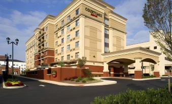 Holiday Inn Express & Suites Wyomissing