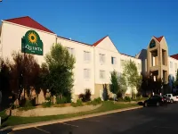 Baymont by Wyndham Springfield I-44 Hotels in Springfield