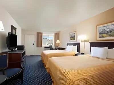 Days Inn by Wyndham Delta Các khách sạn ở Delta