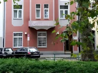 Hotel Karolinger - Self Check-IN Hotels near Flehe