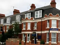 The Avenue Bed and Breakfast Hotels in 