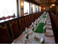 Gasthof- Themen Fruhstuckspension Kristall Hotels in Nauders