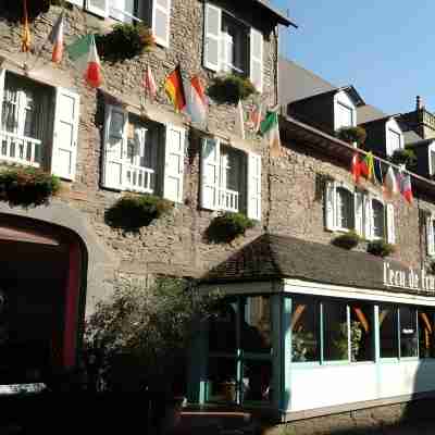 Hôtel / restaurant Écu de France Hotel Exterior