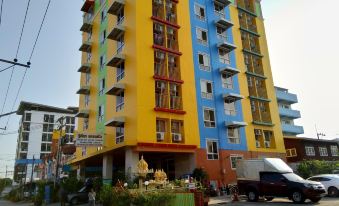 Thitikorn Grandview