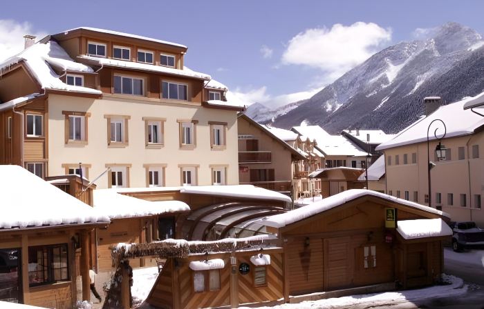 Logis Hôtel & Spa les Autanes