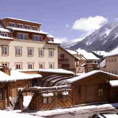 Hôtel Les Autanes Spa-Balnéothérapie & Restaurant Hotel Exterior