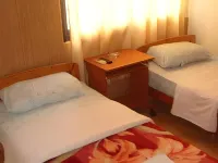 Regis Hotel