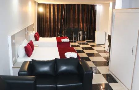 Hôtel Saphir Отели рядом с достопримечательностью «Olympic Stadium»