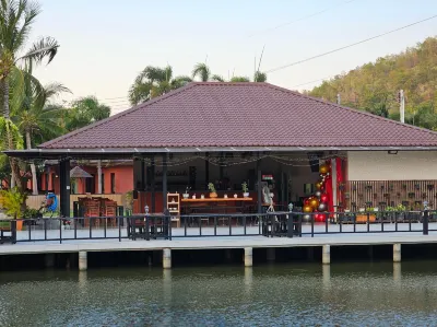 Baan Mesuk Hua Hin Spa and Resort Các khách sạn gần Silpakorn University Phetchaburi IT Campus