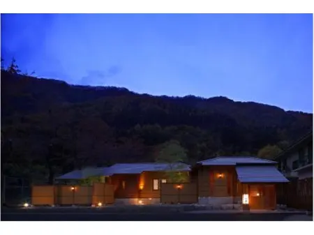 Yaeno Отели рядом с достопримечательностью «Takaragawa Onsen»