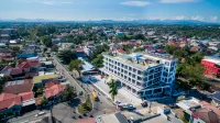 Aeris Hotel Banjarbaru Pondok Buah Simpang Trikora Kota Banjarbaru附近的飯店
