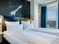 Motel One München - Deutsches Museum Hôtels à proximité de : Porte Isartor