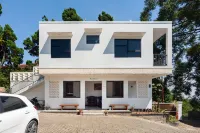 Urbanview Resort Syariah Khansa Cisarua Puncak by RedDoorz Hotels in North Tugu