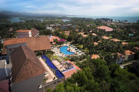 Radisson Resort Goa Cavelossim Beach