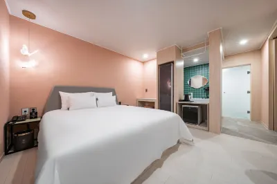 Brown Dot Yeosu Yeocheon Branch Hotel in zona Aeyangwon History Hall