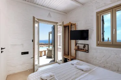 Onos Luxury Villas Kythnos Отели рядом с достопримечательностью «Paralia Agios Stefanos»