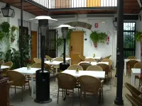 Los Patios - พร้อมอาหารเช้า