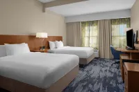 Fairfield Inn & Suites Savannah Downtown/Historic District Các khách sạn gần Wright Square