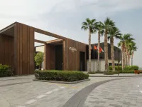 Delano Dubai Hotel dekat Ghaf Tree