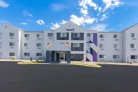 Spark by Hilton Springfield Southwest - Pools