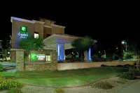 Holiday Inn Express & Suites Phoenix - Glendale Sports Dist Hotels in Peoria