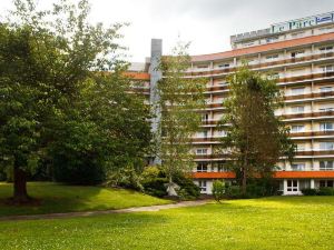 Brit Hotel le Parc Vichy