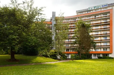 Brit Hotel le Parc Vichy Các khách sạn ở Saint-Yorre