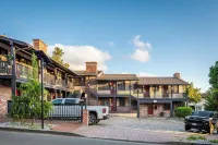 Wayside Inn - Inns