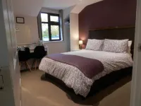 Middle House Hotels in Coventry