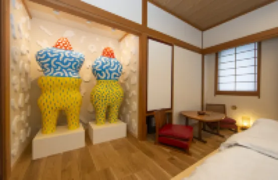 四萬温泉 源泉掛流貸切風呂和囲爐裏料理旅館 湯之宿 山鳩