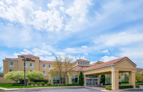 威奇託希爾頓花園酒店