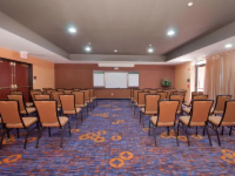 Country Inn & Suites by Radisson, Brown Deer - Milwaukee North Hotels in Brown Deer